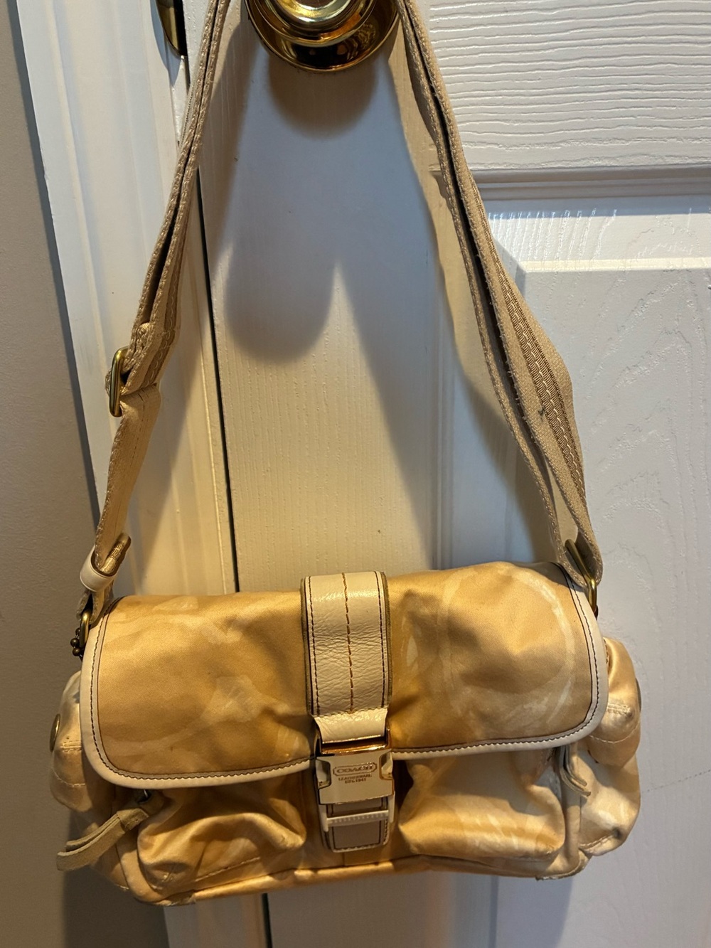 Coach Women's Champagne Shoulder Bag -